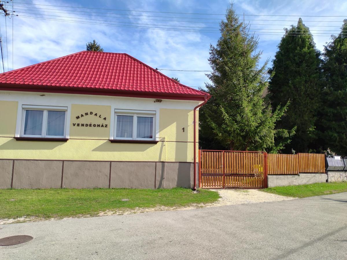 Bakonyi Mandala Ház Bakonybél Exterior foto